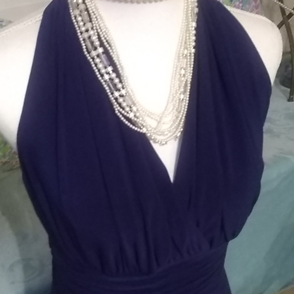 Evan Picone Dresses & Skirts - Evan Picone striking design eggplant color dress